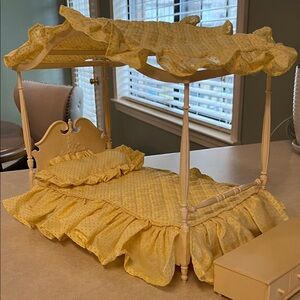 Barbie vintage Suzy GooseCanopy bed !